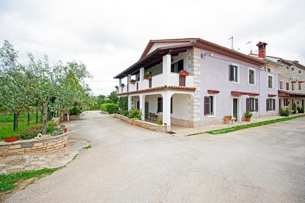 Apartman Orbanići Buitenkant foto