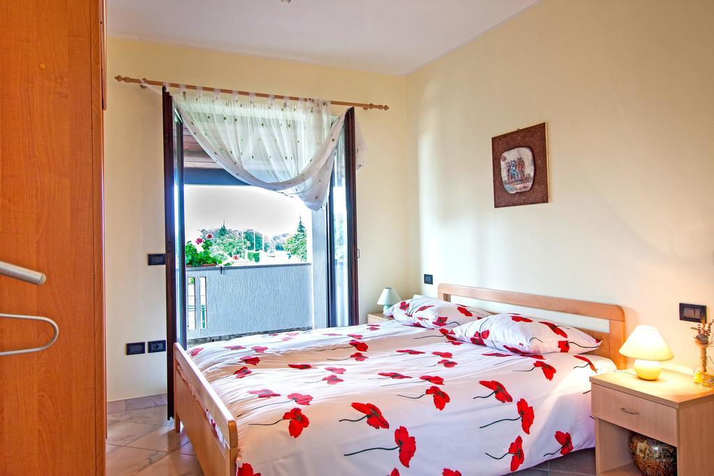 Apartman Orbanići Buitenkant foto