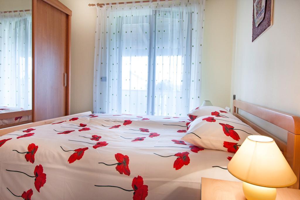 Apartman Orbanići Buitenkant foto