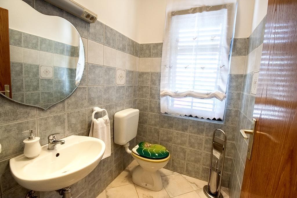 Apartman Orbanići Buitenkant foto